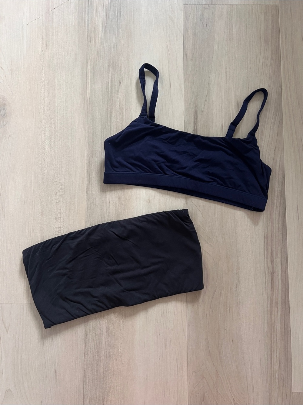 SKIMS Dark Navy Bralette & Black Bandeau Set